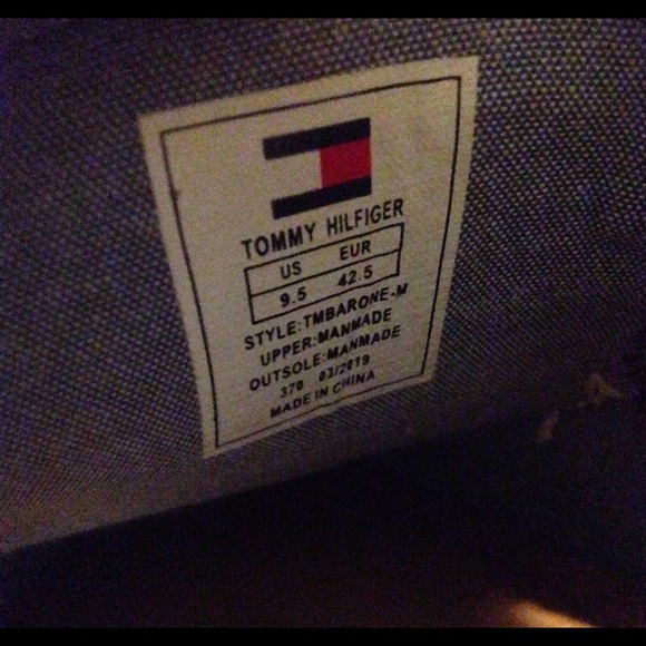 Tommy Hilfiger Boat Shoes Men's Size 91/2 - Picture 6 of 7